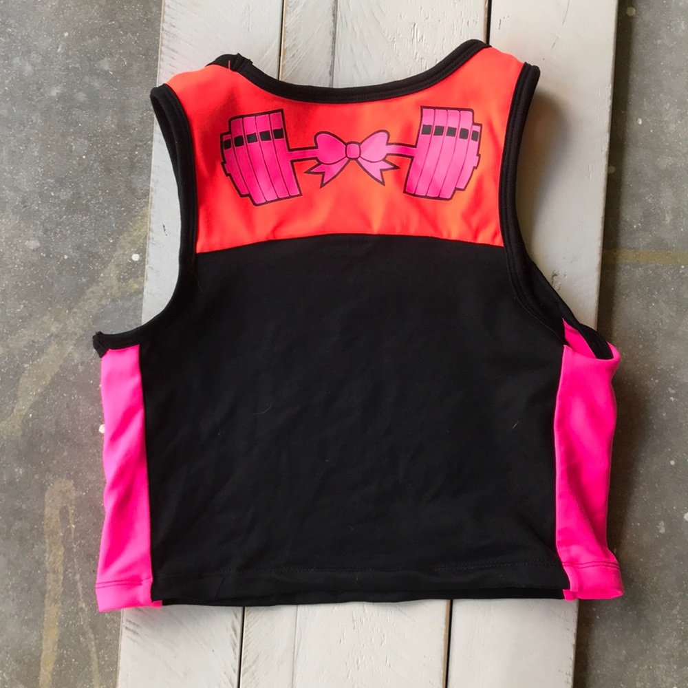 Athletic crop